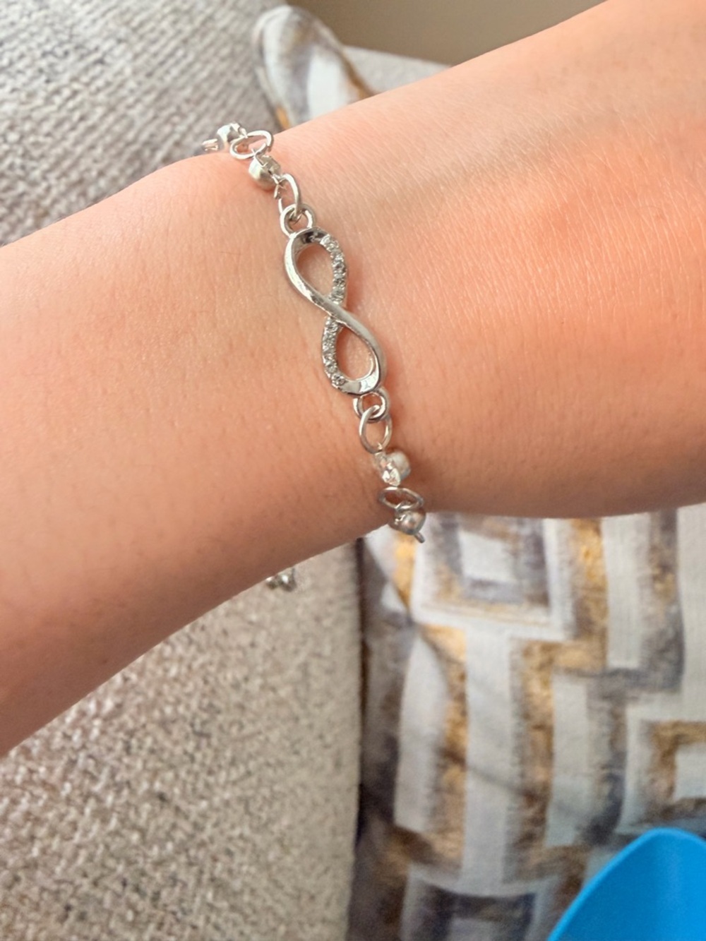 Silver Infinity Link Bracelet - Women - Picture 3 of 5